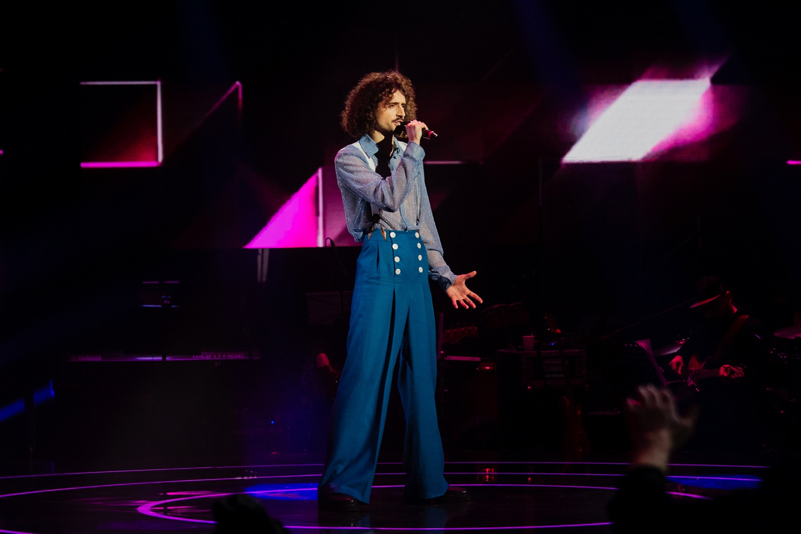 Дан Балан на &quot;Голосе країни&quot; закружит Тину Кароль в романтическом танце: провокационные фото